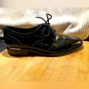 Marc Fisher size 8.5 black ankle shoe.